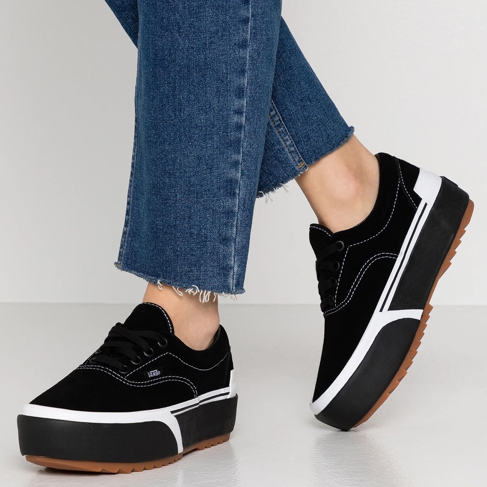 Vans • Era stacked suede